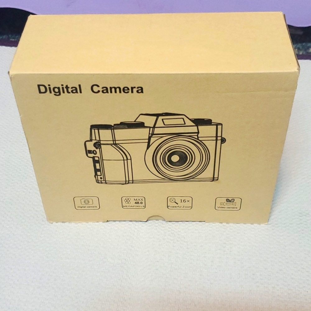 48 MegaPixel Digital Camera with 16x Powerful Zoom